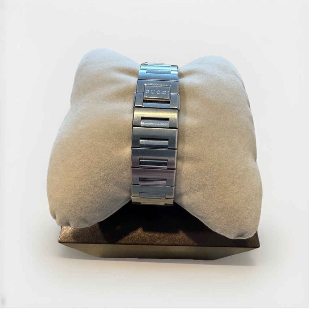 Gucci Pantheon 115.2 44MM Men’s Stainless Steel Watch - Picture 3 of 6